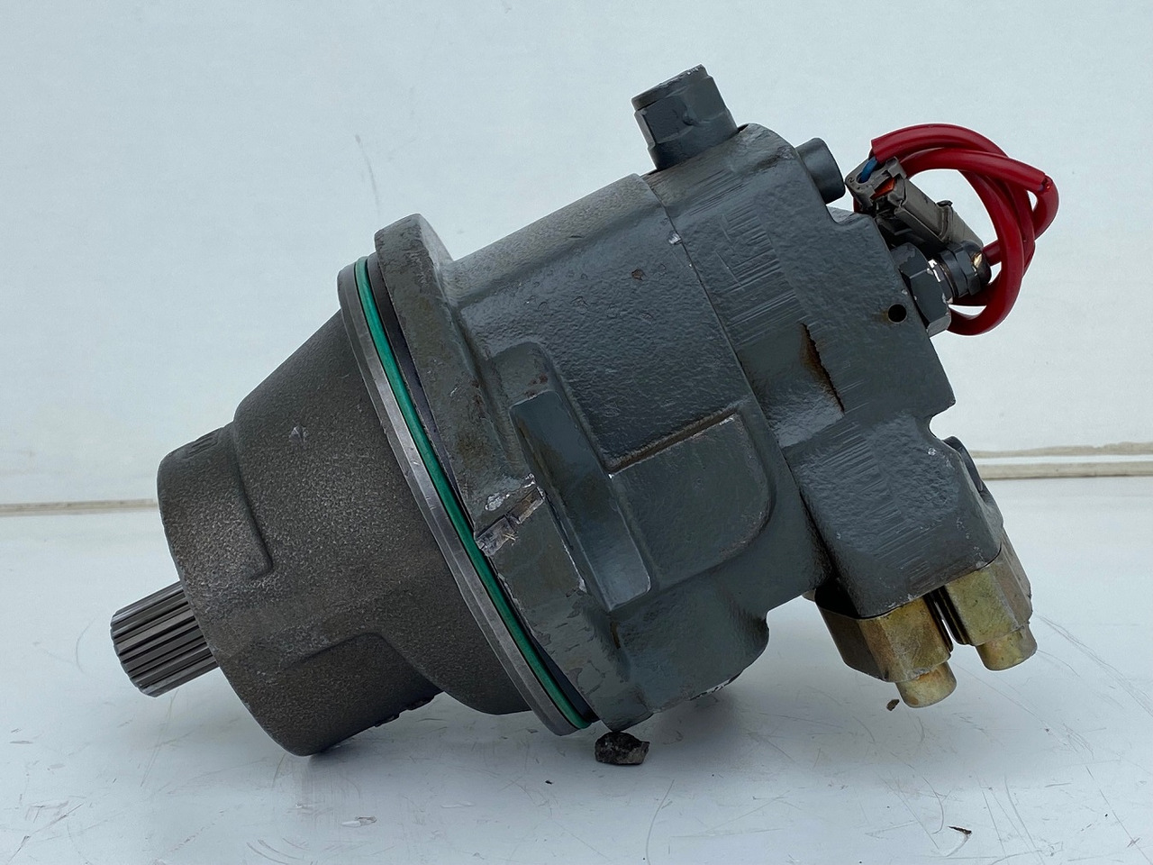 Liebherr Hydraulikeinbaumotor FMF045, ID-Nr.10132702. A924, LH30C, LH30M, LH35M, LH35MT, LH40C, LH40CP, LH40M, LH40MP, LH50CHR, LH50M, LH50MHR, LH50MT. #33179# - Motor hidráulico para Excavadora de ruedas: foto 1 Liebherr Hydraulikeinbaumotor FMF045, ID-Nr.10132702. A924, LH30C, LH30M, LH35M, LH35MT, LH40C, LH40CP, LH40M, LH40MP, LH50CHR, LH50M, LH50MHR, LH50MT. #33179# - Motor hidráulico para Excavadora de ruedas: foto 1