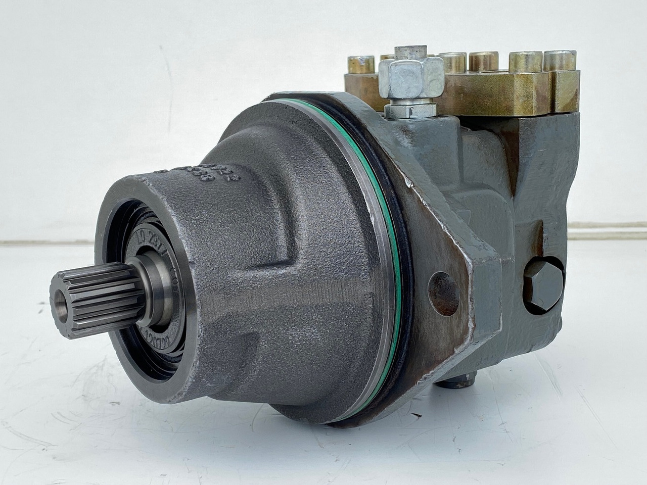 Liebherr Hydraulikeinbaumotor FMF045, ID-Nr.10132702. A924, LH30C, LH30M, LH35M, LH35MT, LH40C, LH40CP, LH40M, LH40MP, LH50CHR, LH50M, LH50MHR, LH50MT. #33179# - Motor hidráulico para Excavadora de ruedas: foto 5 Liebherr Hydraulikeinbaumotor FMF045, ID-Nr.10132702. A924, LH30C, LH30M, LH35M, LH35MT, LH40C, LH40CP, LH40M, LH40MP, LH50CHR, LH50M, LH50MHR, LH50MT. #33179# - Motor hidráulico para Excavadora de ruedas: foto 5