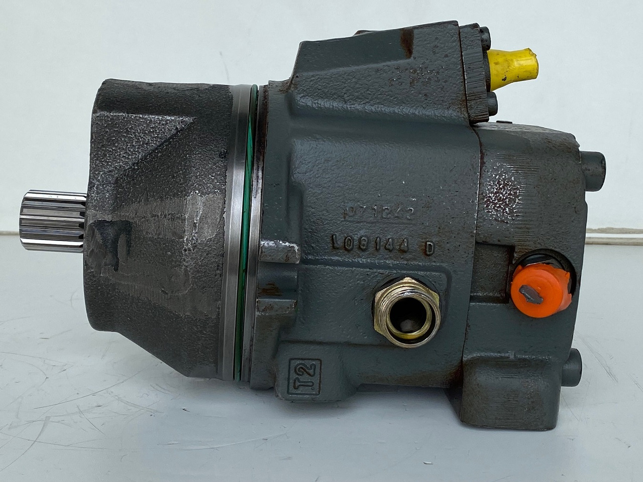 Liebherr Hydraulikeinbaumotor FMV075, ID-Nr.9073978. LOS914, LOS924, R902, R904, R912, R914, R922, R924, R924 COMP, R924 COMPA. #13038# - Motor hidráulico para Excavadora de cadenas: foto 4 Liebherr Hydraulikeinbaumotor FMV075, ID-Nr.9073978. LOS914, LOS924, R902, R904, R912, R914, R922, R924, R924 COMP, R924 COMPA. #13038# - Motor hidráulico para Excavadora de cadenas: foto 4