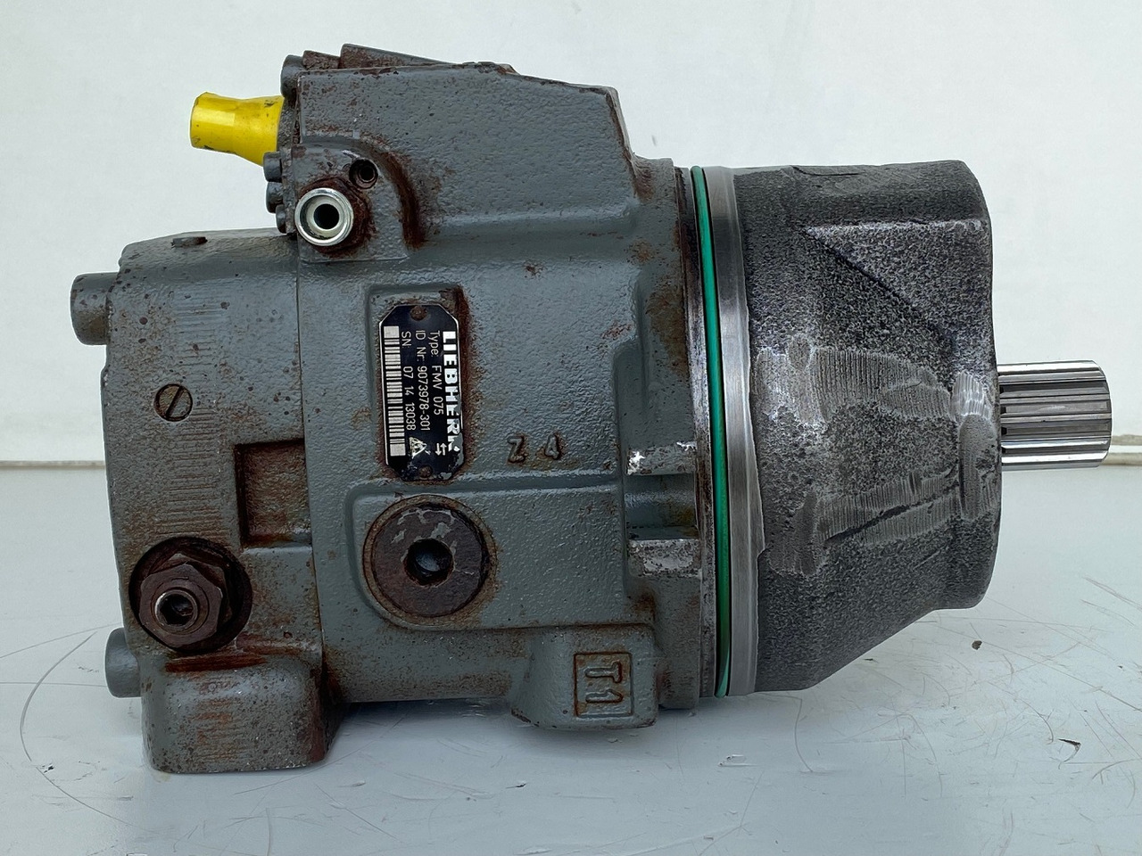 Liebherr Hydraulikeinbaumotor FMV075, ID-Nr.9073978. LOS914, LOS924, R902, R904, R912, R914, R922, R924, R924 COMP, R924 COMPA. #13038# - Motor hidráulico para Excavadora de cadenas: foto 3 Liebherr Hydraulikeinbaumotor FMV075, ID-Nr.9073978. LOS914, LOS924, R902, R904, R912, R914, R922, R924, R924 COMP, R924 COMPA. #13038# - Motor hidráulico para Excavadora de cadenas: foto 3