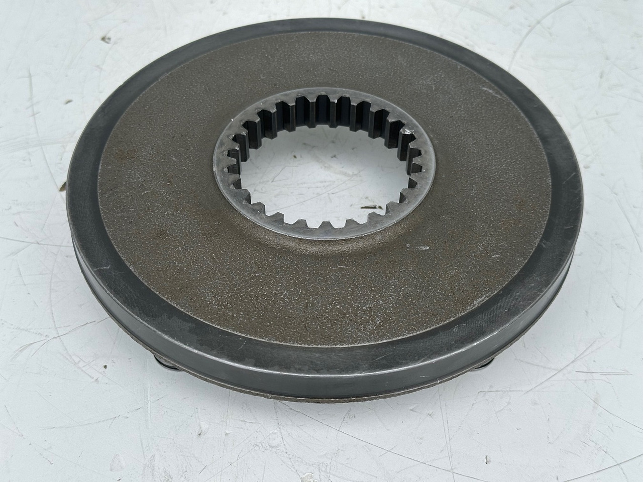 Liebherr Planetenträger ID-Nr.90214403. SAT275A290. R922 LC-1486. R924 LC-1487. #90214403.C1.1119# - Reductor de giro para Maquinaria de construcción: foto 4 Liebherr Planetenträger ID-Nr.90214403. SAT275A290. R922 LC-1486. R924 LC-1487. #90214403.C1.1119# - Reductor de giro para Maquinaria de construcción: foto 4