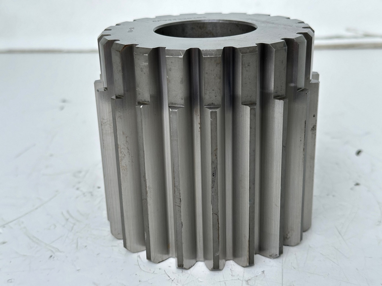Liebherr Sonnenrad ID-Nr.9442283 - ID-Nr.944228303. FAT500/007 - 500/035 - FAT500/035. LO2954, LOS944 TR, LOS954, P964, R944 TR, R954B, R954C, R964B, R964C. #944228303.01# - Mando final para Excavadora de cadenas: foto 1 Liebherr Sonnenrad ID-Nr.9442283 - ID-Nr.944228303. FAT500/007 - 500/035 - FAT500/035. LO2954, LOS944 TR, LOS954, P964, R944 TR, R954B, R954C, R964B, R964C. #944228303.01# - Mando final para Excavadora de cadenas: foto 1