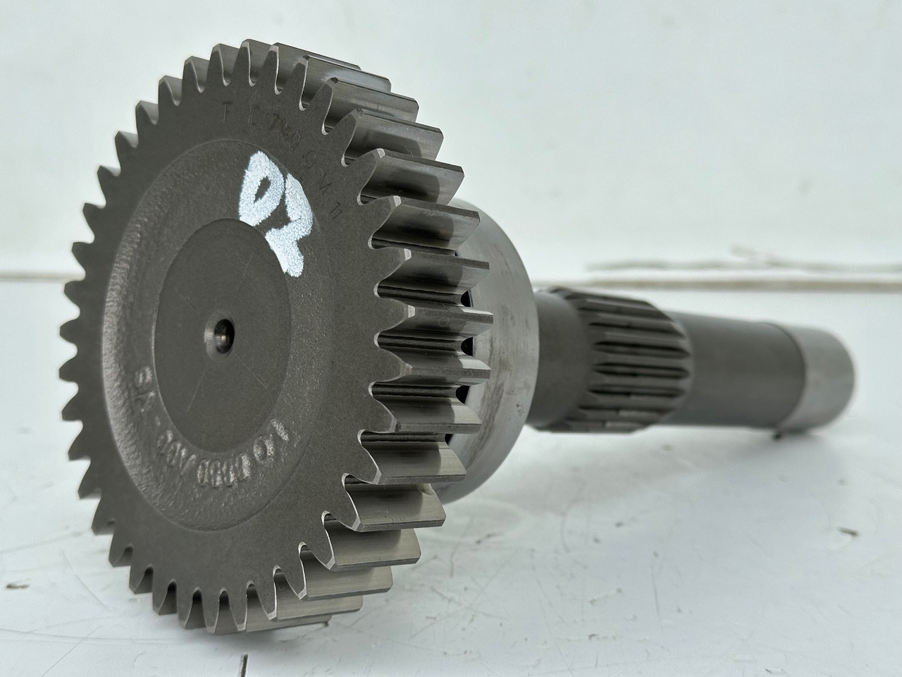 Liebherr Triebwelle ID-Nr.10117140 mit Zylinderrollenlager ID-Nr.7080150 - ID-Nr.7380070. A914, A922, A924, A928, LH30, LH35, P914, P924, R906, R914, R916, R924, R924 COMP. #101171470.02# - Bomba hidráulica para Maquinaria de construcción: foto 1 Liebherr Triebwelle ID-Nr.10117140 mit Zylinderrollenlager ID-Nr.7080150 - ID-Nr.7380070. A914, A922, A924, A928, LH30, LH35, P914, P924, R906, R914, R916, R924, R924 COMP. #101171470.02# - Bomba hidráulica para Maquinaria de construcción: foto 1