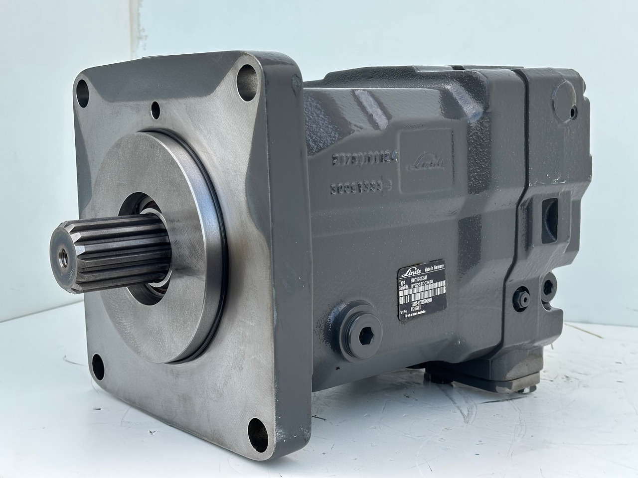 Linde Verstellmotor-Axialkolbenmotor Typ:HMV210-02 2532. #HMV210-02.2532# - Motor hidráulico: foto 1 Linde Verstellmotor-Axialkolbenmotor Typ:HMV210-02 2532. #HMV210-02.2532# - Motor hidráulico: foto 1