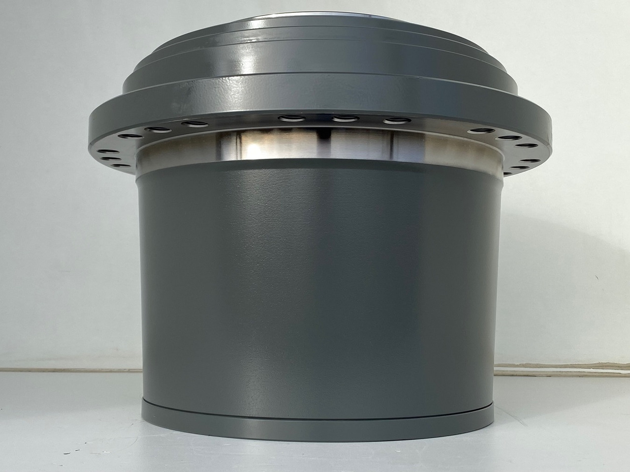 Original Liebherr Fahrantrieb Typ: FAT350P138 mit ID-Nr.90216427 - ID-Nr.90216428 - ID-Nr.90216429. LO1926, LOS926, R922, R924, R926, R930. #90216428.3064# - Mando final para Maquinaria de construcción: foto 3 Original Liebherr Fahrantrieb Typ: FAT350P138 mit ID-Nr.90216427 - ID-Nr.90216428 - ID-Nr.90216429. LO1926, LOS926, R922, R924, R926, R930. #90216428.3064# - Mando final para Maquinaria de construcción: foto 3