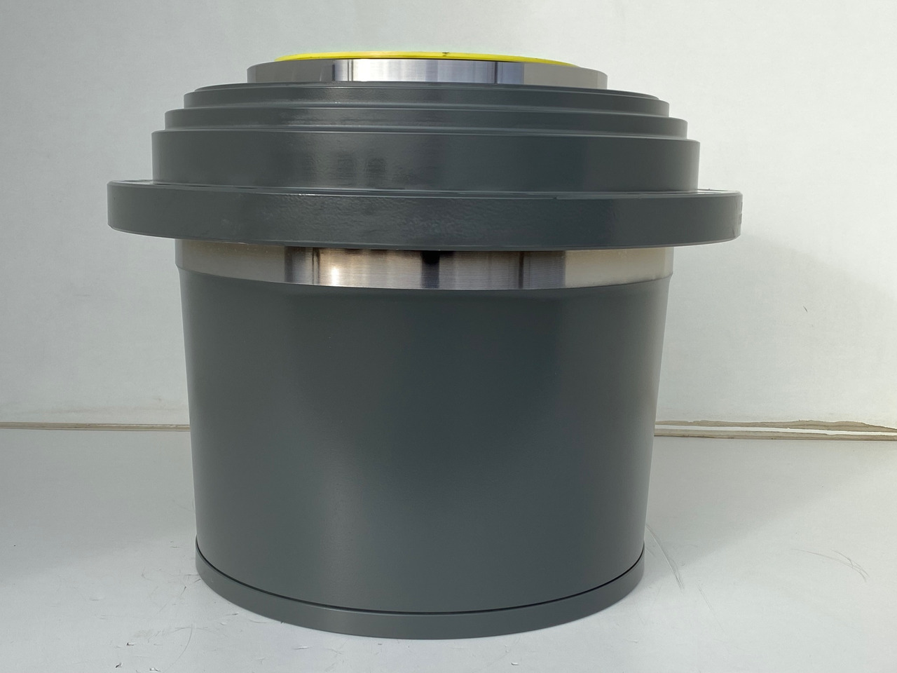 Original Liebherr Fahrantrieb Typ: FAT350P138 mit ID-Nr.90216427 - ID-Nr.90216428 - ID-Nr.90216429. LO1926, LOS926, R922, R924, R926, R930. #90216428.3064# - Mando final para Maquinaria de construcción: foto 2 Original Liebherr Fahrantrieb Typ: FAT350P138 mit ID-Nr.90216427 - ID-Nr.90216428 - ID-Nr.90216429. LO1926, LOS926, R922, R924, R926, R930. #90216428.3064# - Mando final para Maquinaria de construcción: foto 2