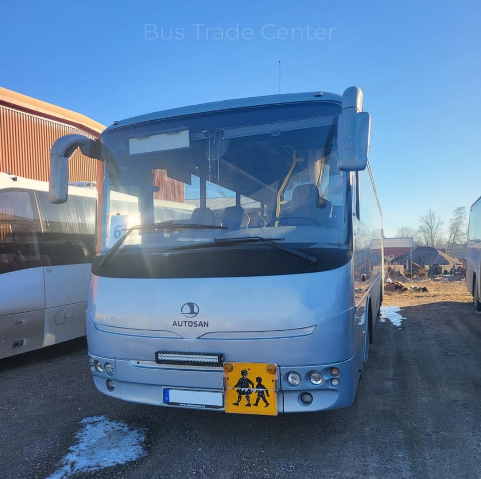 AUTOSAN A1012T LIDER - Autobús suburbano: foto 1 AUTOSAN A1012T LIDER - Autobús suburbano: foto 1