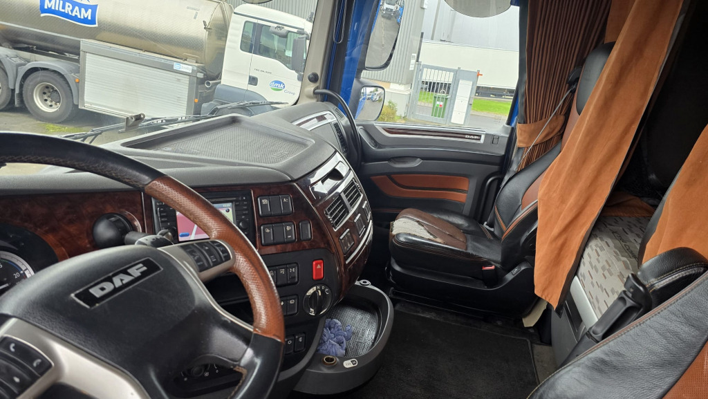 DAF XF 510 FAN 6x2  (Nr. 6185) - Camión chasis: foto 4 DAF XF 510 FAN 6x2  (Nr. 6185) - Camión chasis: foto 4