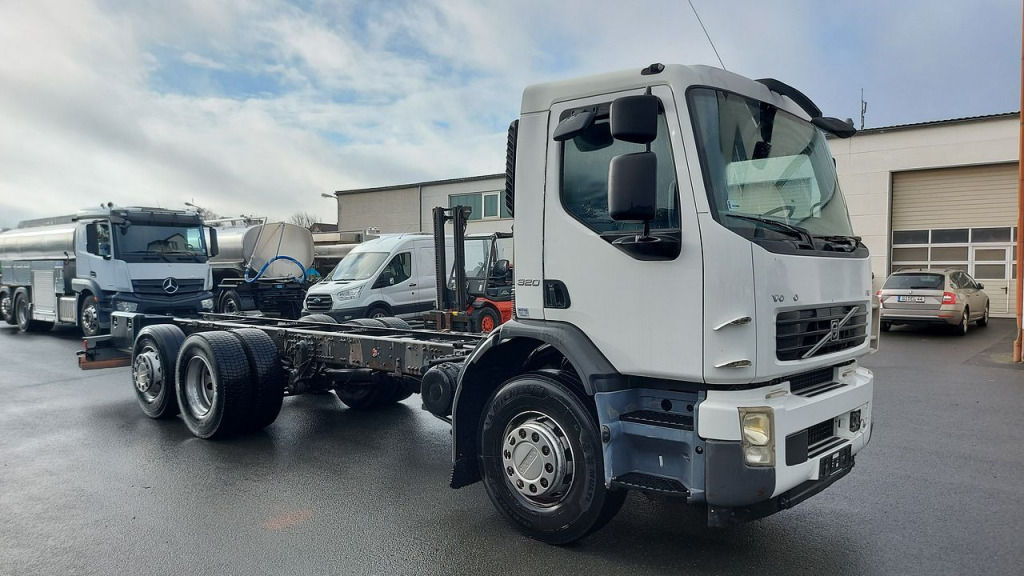 Volvo FE 320 (Nr. 4979) - Camión chasis: foto 1 Volvo FE 320 (Nr. 4979) - Camión chasis: foto 1