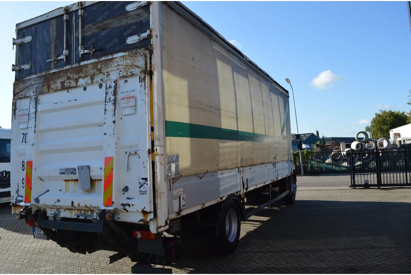 DAF CF 250 * EURO3 * MANUAL * 4X2 * - Camión lona: foto 5 DAF CF 250 * EURO3 * MANUAL * 4X2 * - Camión lona: foto 5