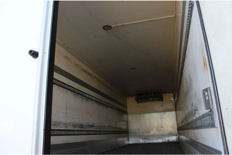 Camión frigorífico Renault Midlum 270 * EURO5 * 4X2 * CARRIER SUPRA 950 MT *: foto 10