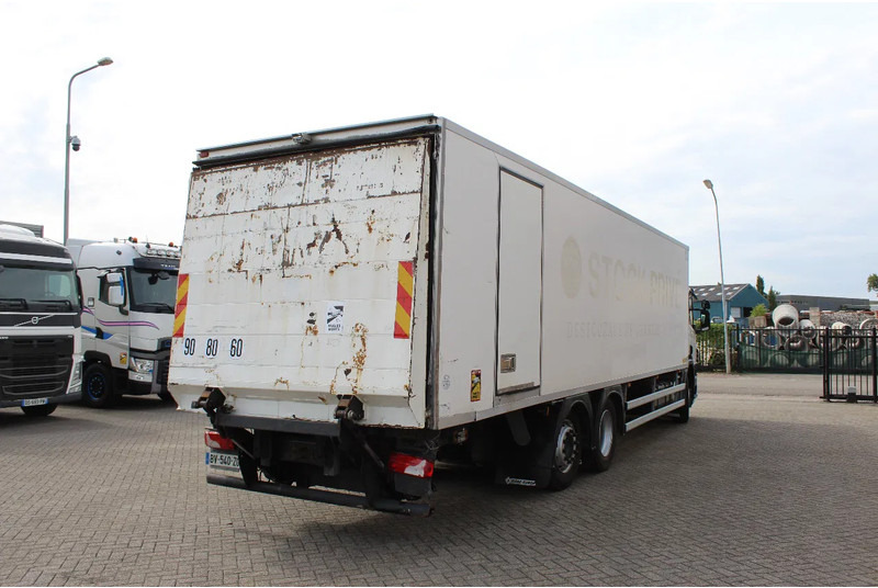 Scania P320 * EURO5 * 6X2 * CARRIER SUPRA 750 * MANUAL * - Camión frigorífico: foto 3 Scania P320 * EURO5 * 6X2 * CARRIER SUPRA 750 * MANUAL * - Camión frigorífico: foto 3