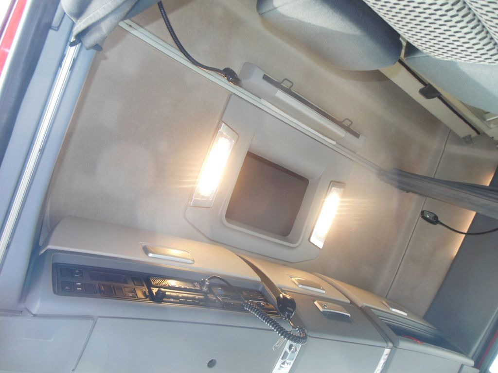 Cabeza tractora Renault T520 HIGH, COMFORT, LOWDECK, TOP STAND!!: foto 8