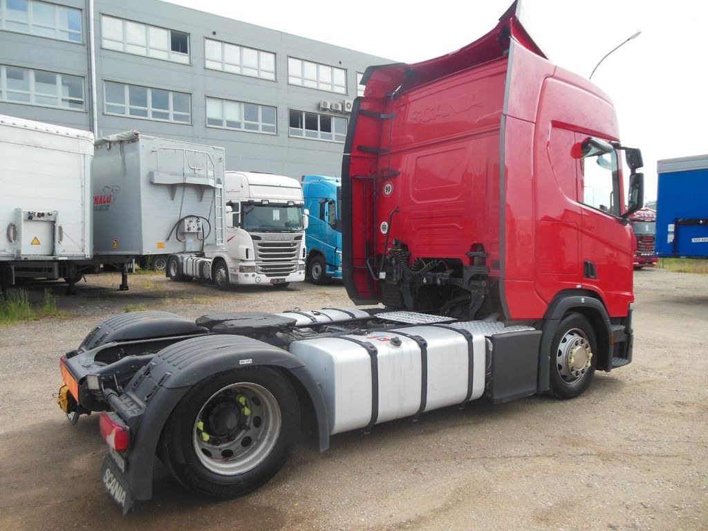 Scania R450 LOWDECK, RETARDER, STANDKLIMA, VOLL LUFT Scania R450 LOWDECK, RETARDER, STANDKLIMA, VOLL LUFT - Cabeza tractora: foto 3 Scania R450 LOWDECK, RETARDER, STANDKLIMA, VOLL LUFT Scania R450 LOWDECK, RETARDER, STANDKLIMA, VOLL LUFT - Cabeza tractora: foto 3
