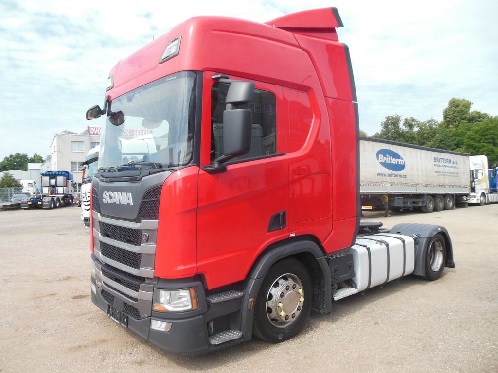 Scania R450 LOWDECK, RETARDER, STANDKLIMA, VOLL LUFT Scania R450 LOWDECK, RETARDER, STANDKLIMA, VOLL LUFT - Cabeza tractora: foto 1 Scania R450 LOWDECK, RETARDER, STANDKLIMA, VOLL LUFT Scania R450 LOWDECK, RETARDER, STANDKLIMA, VOLL LUFT - Cabeza tractora: foto 1