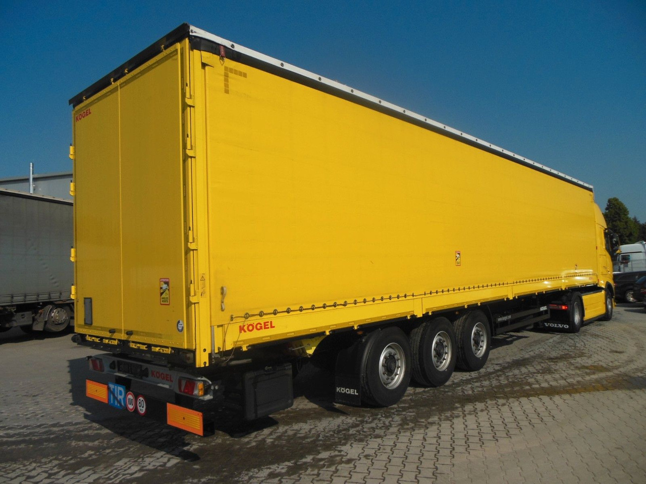 Kögel SN 24, BORDWÄNDE 700 MM, HUBDACH!!! TOP - Semirremolque lona: foto 1 Kögel SN 24, BORDWÄNDE 700 MM, HUBDACH!!! TOP - Semirremolque lona: foto 1
