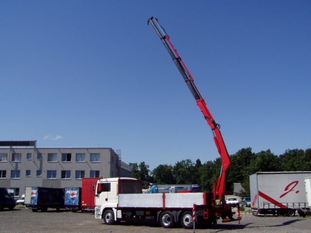 Camión caja abierta, Camión grúa MAN 26.430, KRAN FASSI150A24-Fernbedienung: foto 6