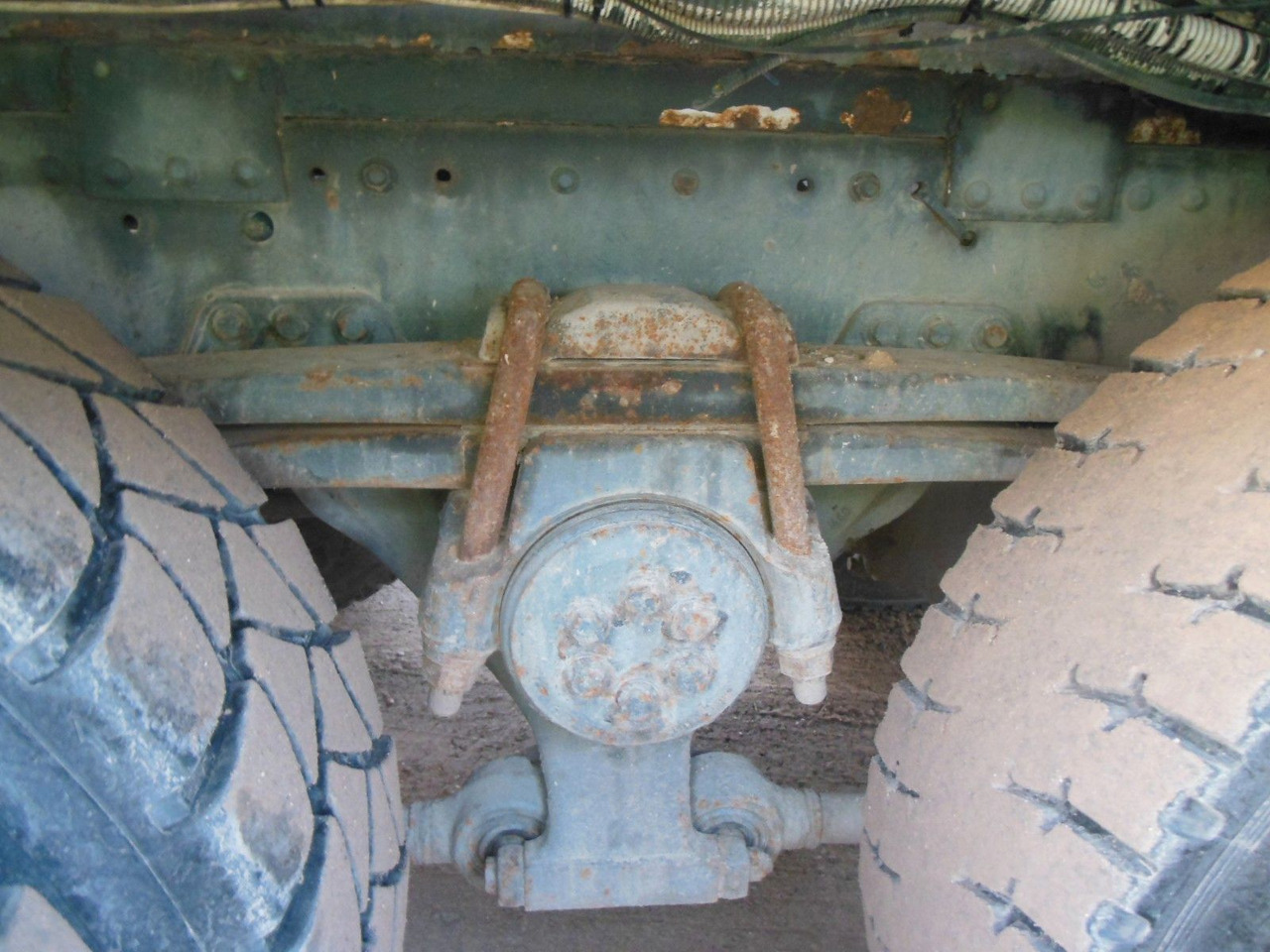 MAN TGA 35.410, 8X4, MIX + PUMPE 24M - Camión hormigonera: foto 5 MAN TGA 35.410, 8X4, MIX + PUMPE 24M - Camión hormigonera: foto 5