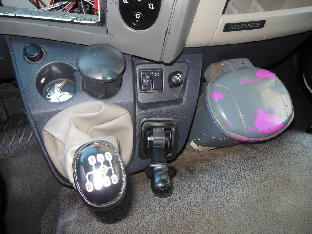 Furgoneta caja abierta Renault MIDLUM DXI 180.08 Renault MIDLUM DXI 180.08: foto 23