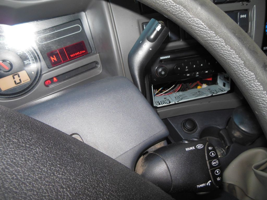 Furgoneta caja abierta Renault MIDLUM DXI 180.08 Renault MIDLUM DXI 180.08: foto 21