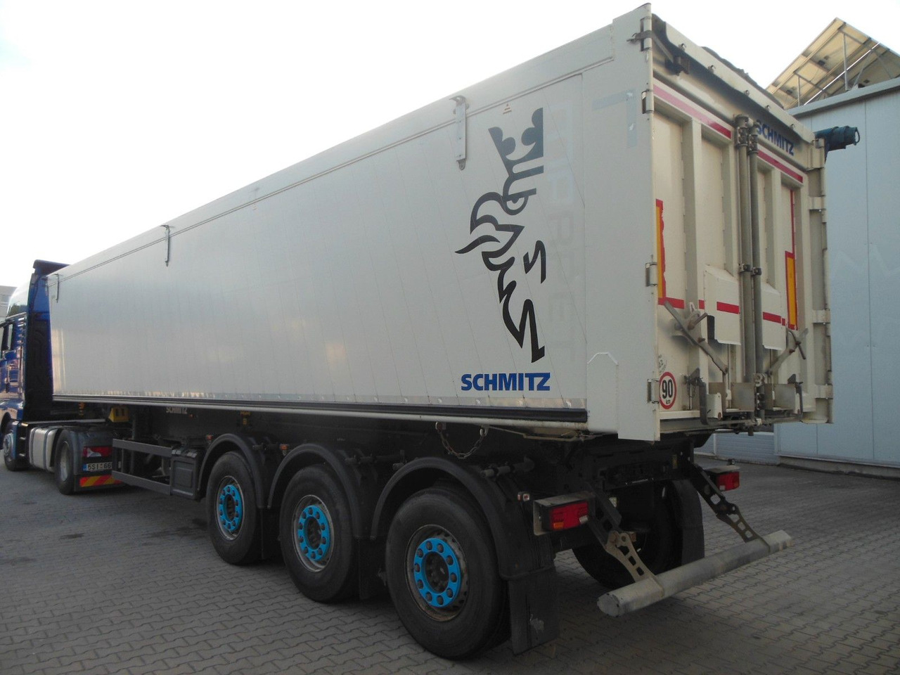 Schmitz Cargobull SKI 24, 51M3, ACHSEN 9 TONE, LIFT ACHSE - Semirremolque volquete: foto 4 Schmitz Cargobull SKI 24, 51M3, ACHSEN 9 TONE, LIFT ACHSE - Semirremolque volquete: foto 4