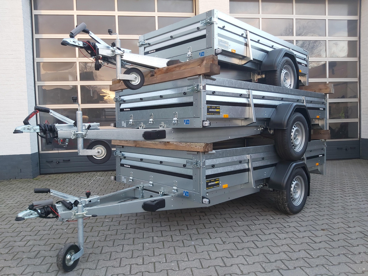 Brenderup 2300 WSB 301x153x40cm Stahl ankippbar Rampenklappe klappbare Vorderwand (M) 1300kg - Remolque porta maquinaria: foto 5 Brenderup 2300 WSB 301x153x40cm Stahl ankippbar Rampenklappe klappbare Vorderwand (M) 1300kg - Remolque porta maquinaria: foto 5