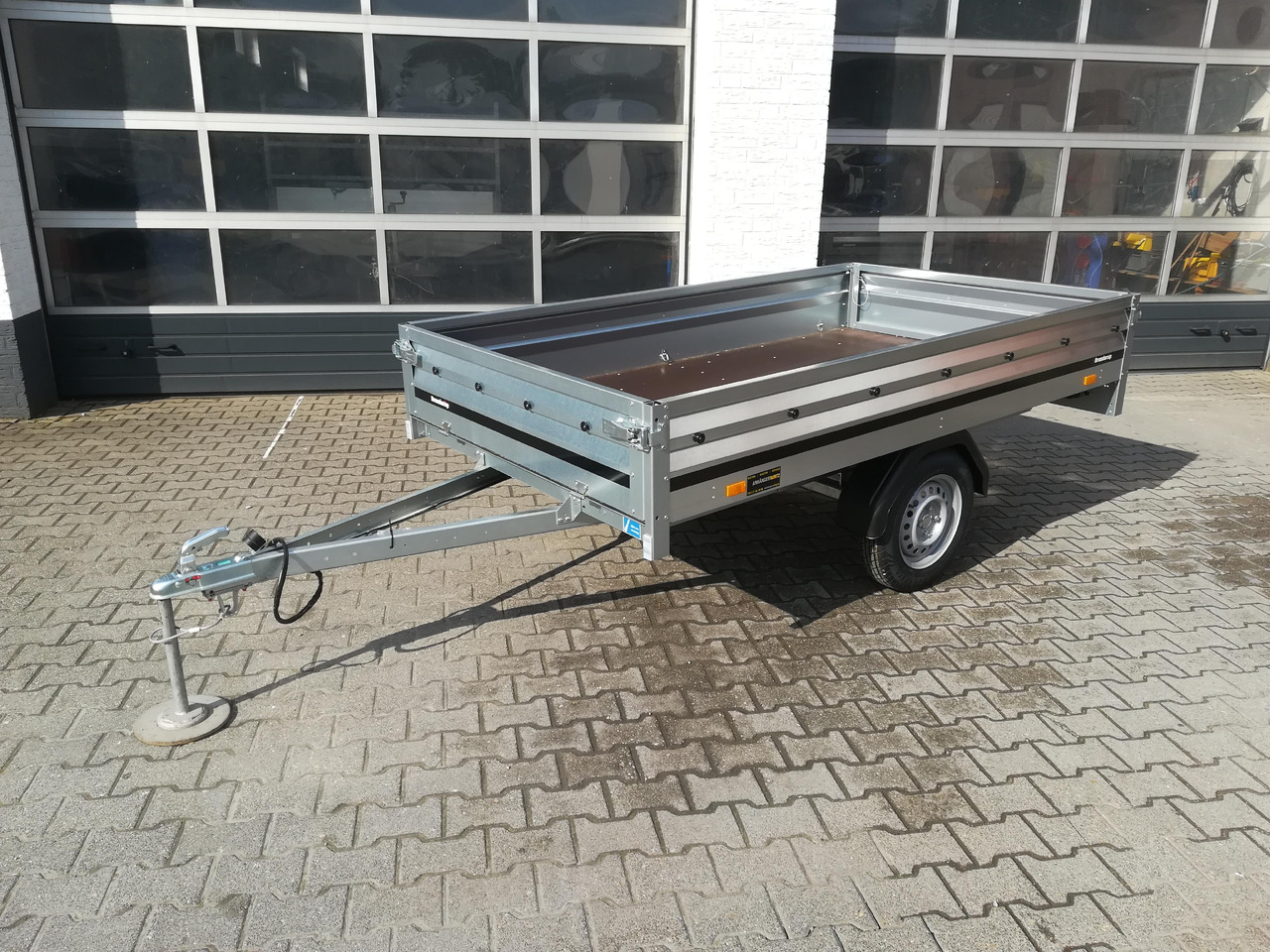 Brenderup 3251 SUB 750 250x142x35cm (S) 750kg - Remolque de coche: foto 1 Brenderup 3251 SUB 750 250x142x35cm (S) 750kg - Remolque de coche: foto 1