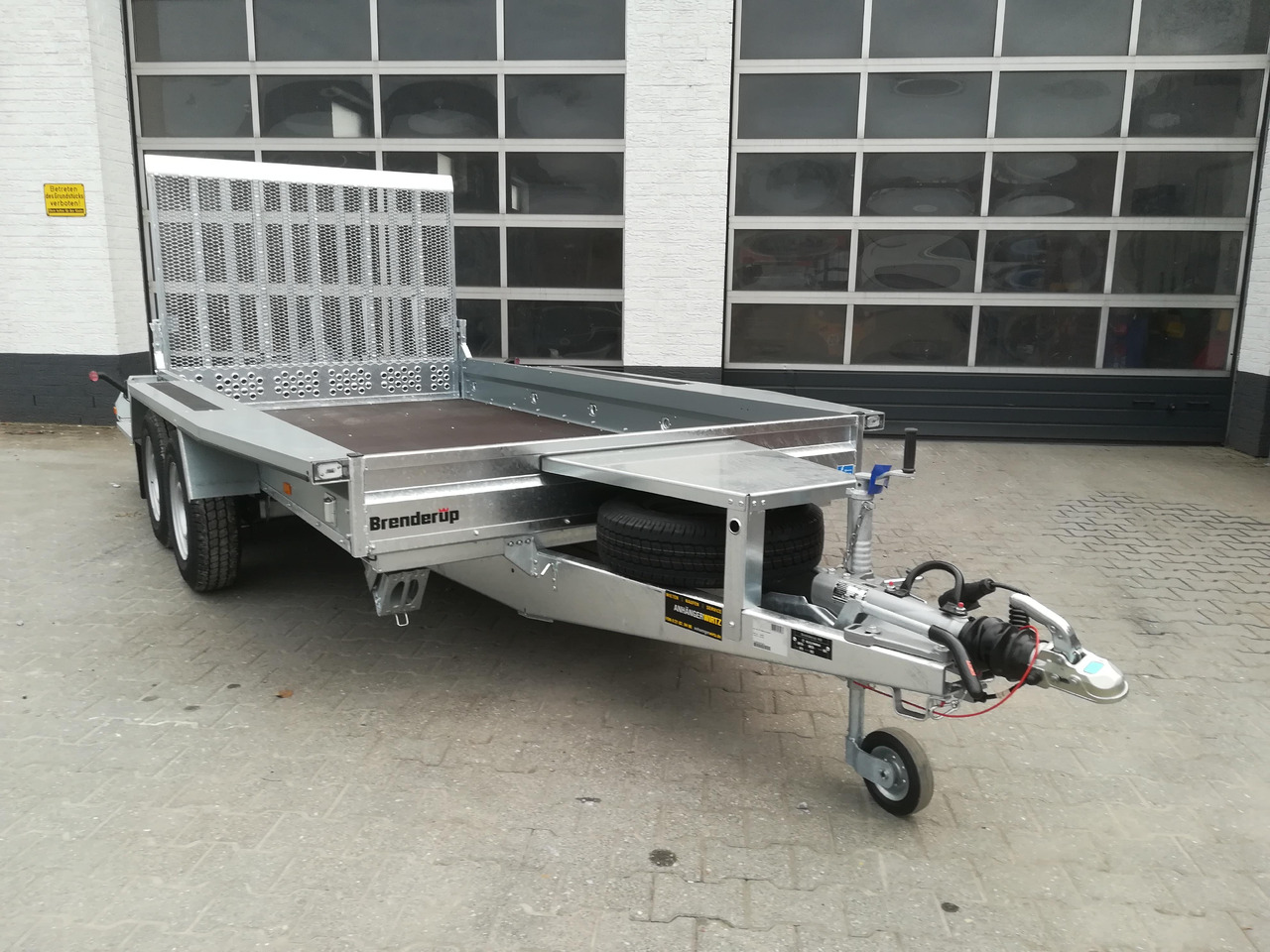 Brenderup MT 3651 MT3600 STB 3500 365x180x27cm Auffahrklappe Löffelablage (L) 3500kg Modell 2025 - Remolque porta maquinaria: foto 5 Brenderup MT 3651 MT3600 STB 3500 365x180x27cm Auffahrklappe Löffelablage (L) 3500kg Modell 2025 - Remolque porta maquinaria: foto 5