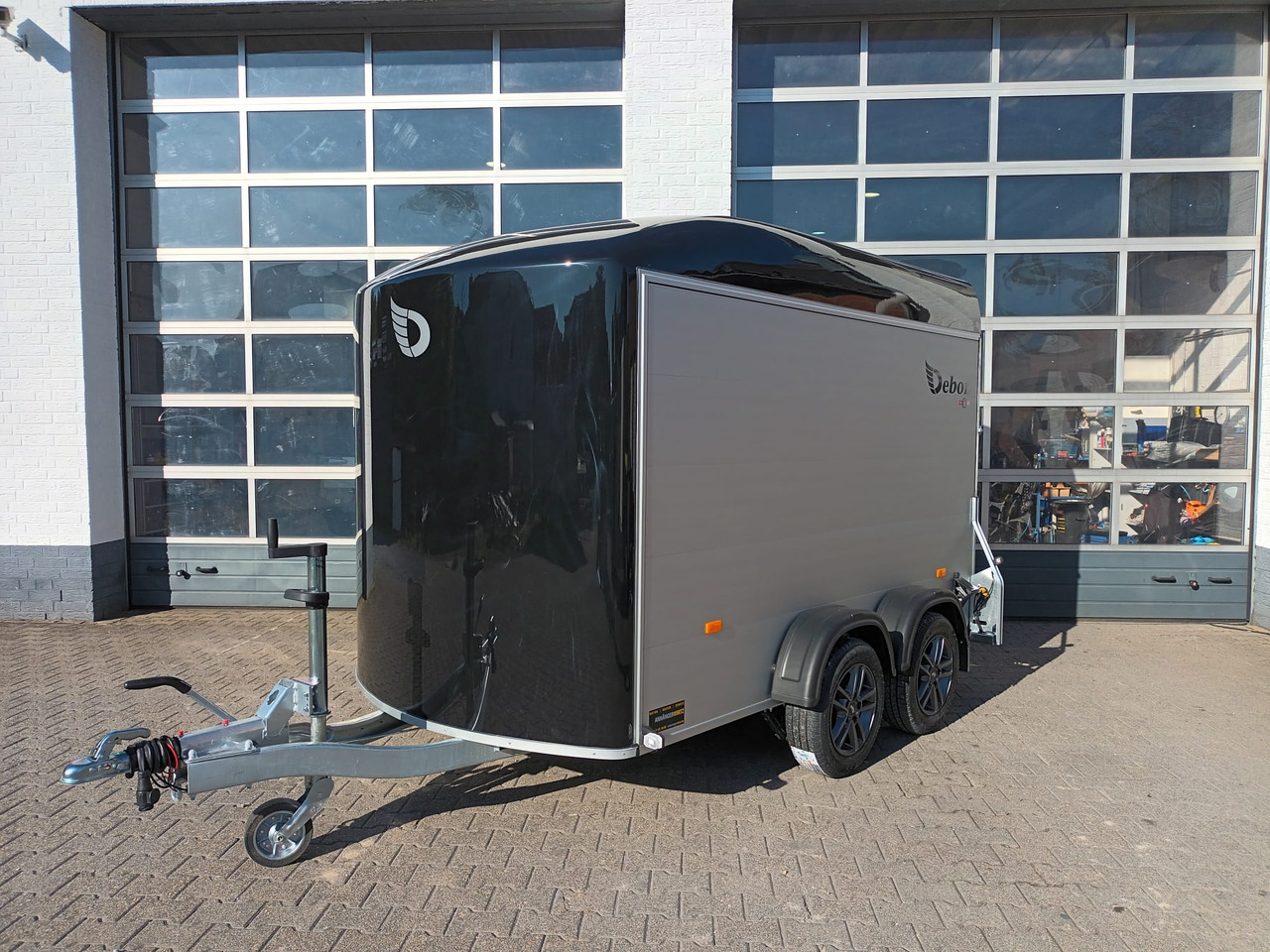 Cargo Roadster 500 312x167x199cm Alu Poly blackbeauty Alufelgen Seitentür Pullman 2000kg 100km/H - Remolque caja cerrada: foto 4 Cargo Roadster 500 312x167x199cm Alu Poly blackbeauty Alufelgen Seitentür Pullman 2000kg 100km/H - Remolque caja cerrada: foto 4