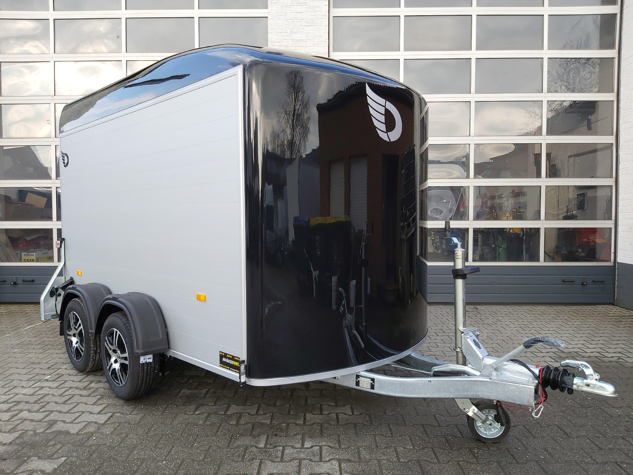 Cargo Roadster 500 312x167x199cm Alu Poly blackline Leichmetallräder Pullman 100km/H 2000kg - Remolque caja cerrada: foto 3 Cargo Roadster 500 312x167x199cm Alu Poly blackline Leichmetallräder Pullman 100km/H 2000kg - Remolque caja cerrada: foto 3
