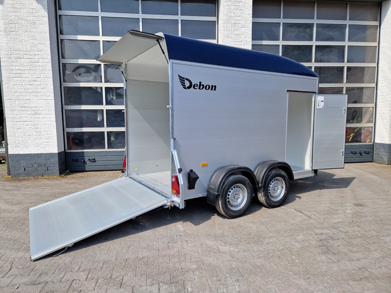 Cargo Roadster 500 312x167x199cm Alu Poly royal blue Seitentür Pullman 100km/H 2000kg Modell 2024 - Remolque caja cerrada: foto 1 Cargo Roadster 500 312x167x199cm Alu Poly royal blue Seitentür Pullman 100km/H 2000kg Modell 2024 - Remolque caja cerrada: foto 1