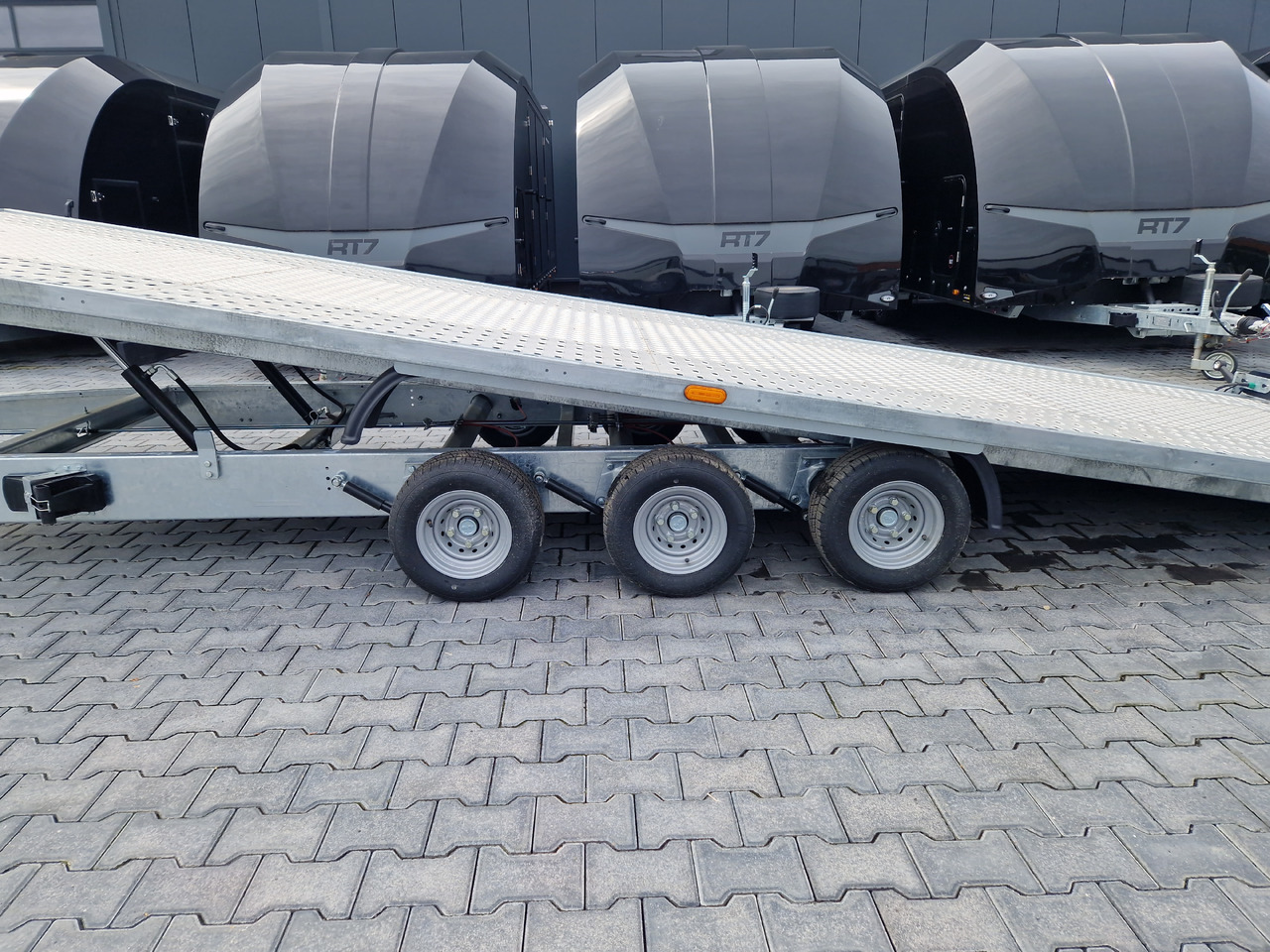 Cartrailer Expert 3560 easyload 600x216cm hydr. kippbar Winde Resrad Premium Tridem 100km/H 3500kg - Remolque portavehículos: foto 2 Cartrailer Expert 3560 easyload 600x216cm hydr. kippbar Winde Resrad Premium Tridem 100km/H 3500kg - Remolque portavehículos: foto 2