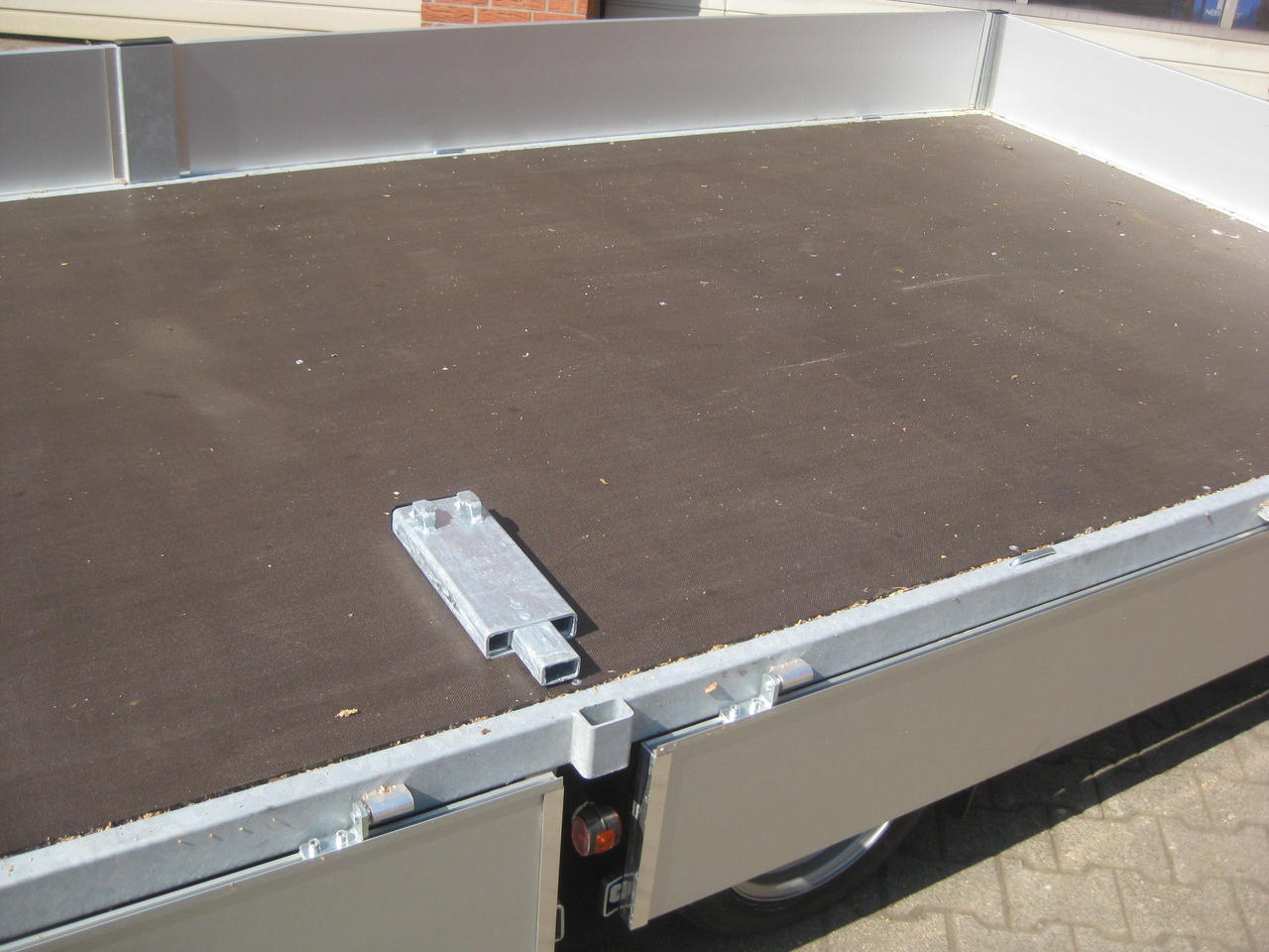 Remolque plataforma/ Caja abierta Hochlader 506x200x30cm Lfh: 63cm 13" niedrig Fahrwerk (XXL) 2700kg: foto 7