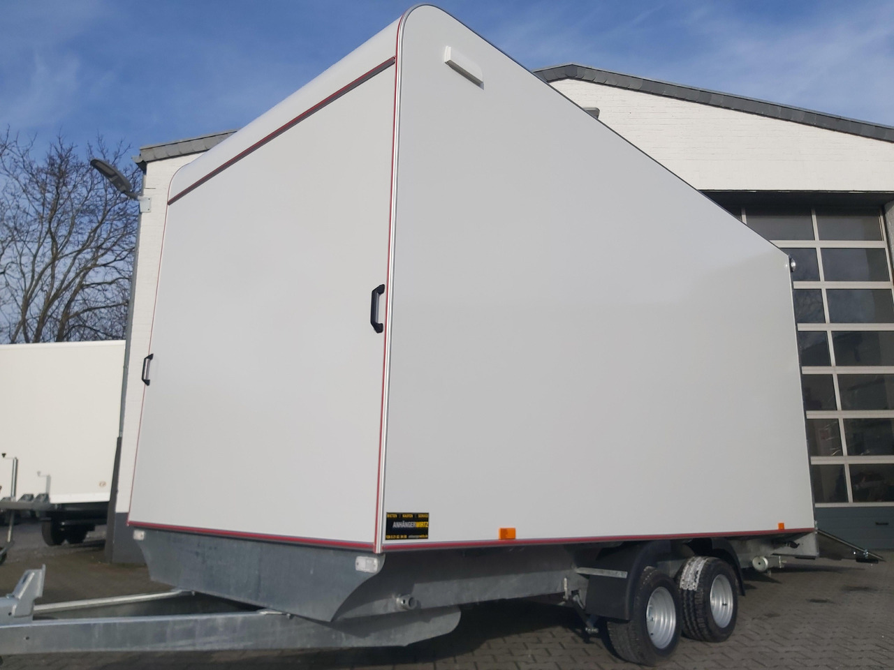 Remolque caja cerrada Hochlader Koffer TFSP 420T.01 420x200x210cm aero Zurrsys. Seitentür Heckrampe 10" 100km/H 2700kg: foto 7