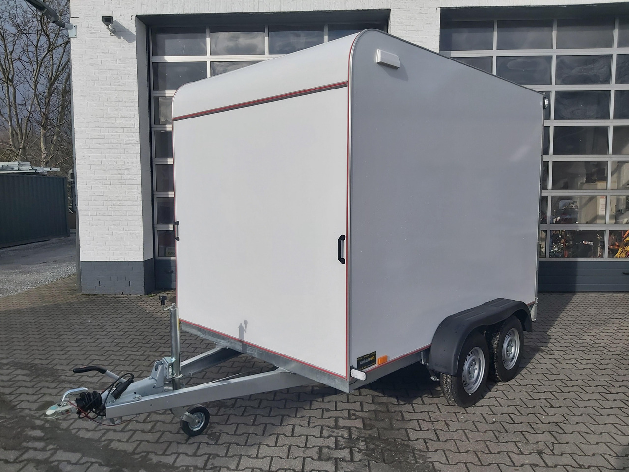 Remolque caja cerrada Koffer TFS 300T.01 2700 300x200x210cm aero Heckrampe Zurrsystem 100km/H 2700kg: foto 9