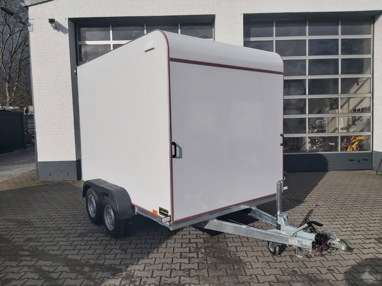 Remolque caja cerrada Koffer TFS 300T.01 2700 300x200x210cm aero Heckrampe Zurrsystem 100km/H 2700kg: foto 7