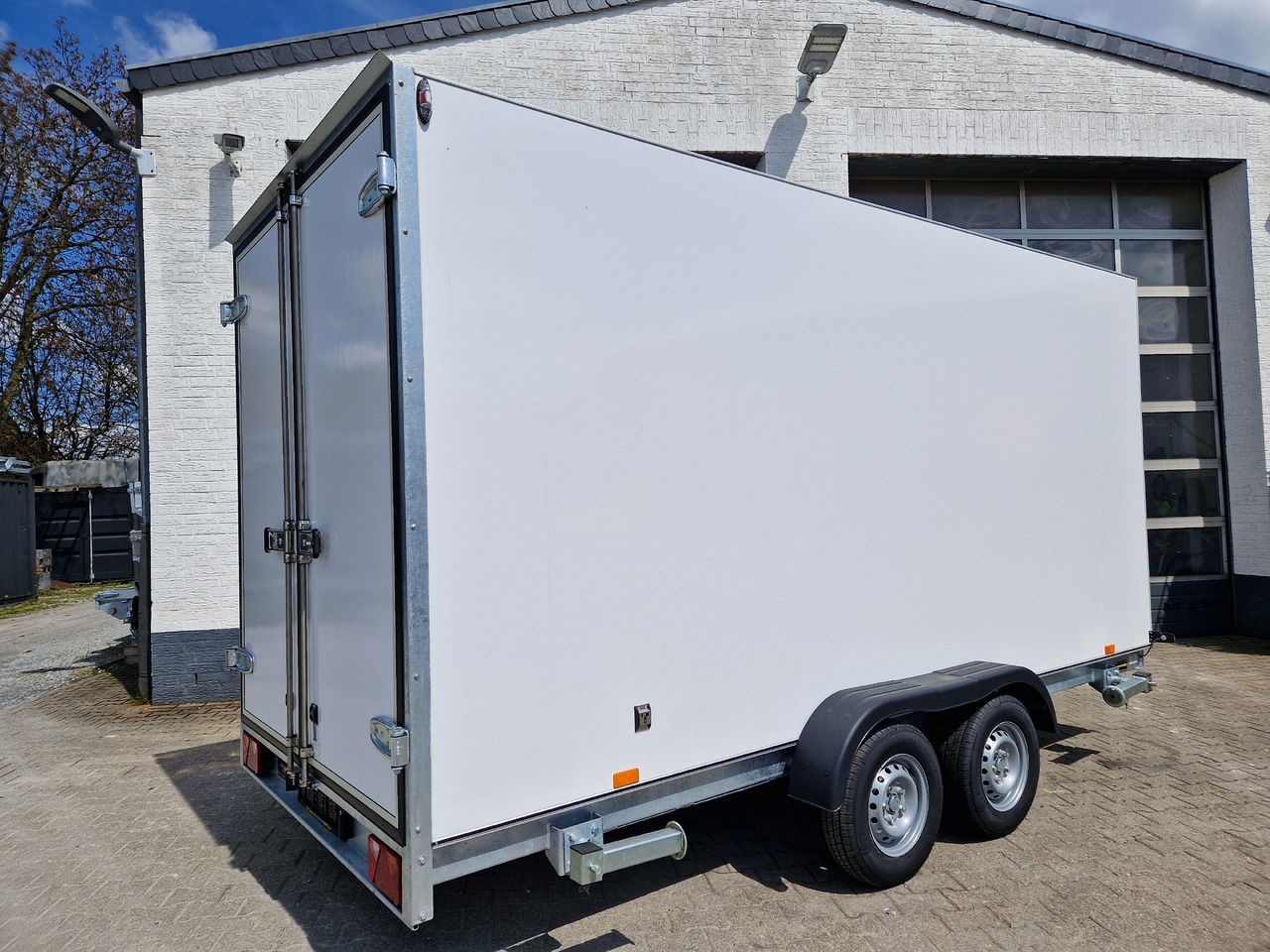 Kühlanhänger Cargo Therm TFI 430T 430x180x200cm Lebensmittel HACCP Govi Arktik 2000 2700kg - Remolque frigorífico: foto 5 Kühlanhänger Cargo Therm TFI 430T 430x180x200cm Lebensmittel HACCP Govi Arktik 2000 2700kg - Remolque frigorífico: foto 5