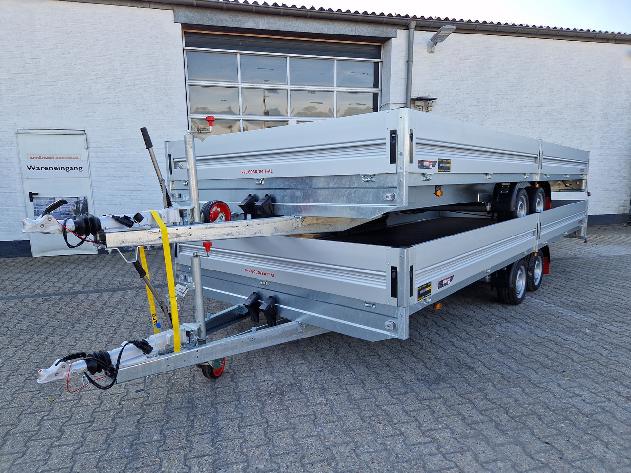 Pongratz Pritschenhochlader PHL 6030/24 T-AL-S 603x246x36cm Tandem 13" 3500kg Winter Aktion - Remolque plataforma/ Caja abierta: foto 1 Pongratz Pritschenhochlader PHL 6030/24 T-AL-S 603x246x36cm Tandem 13" 3500kg Winter Aktion - Remolque plataforma/ Caja abierta: foto 1