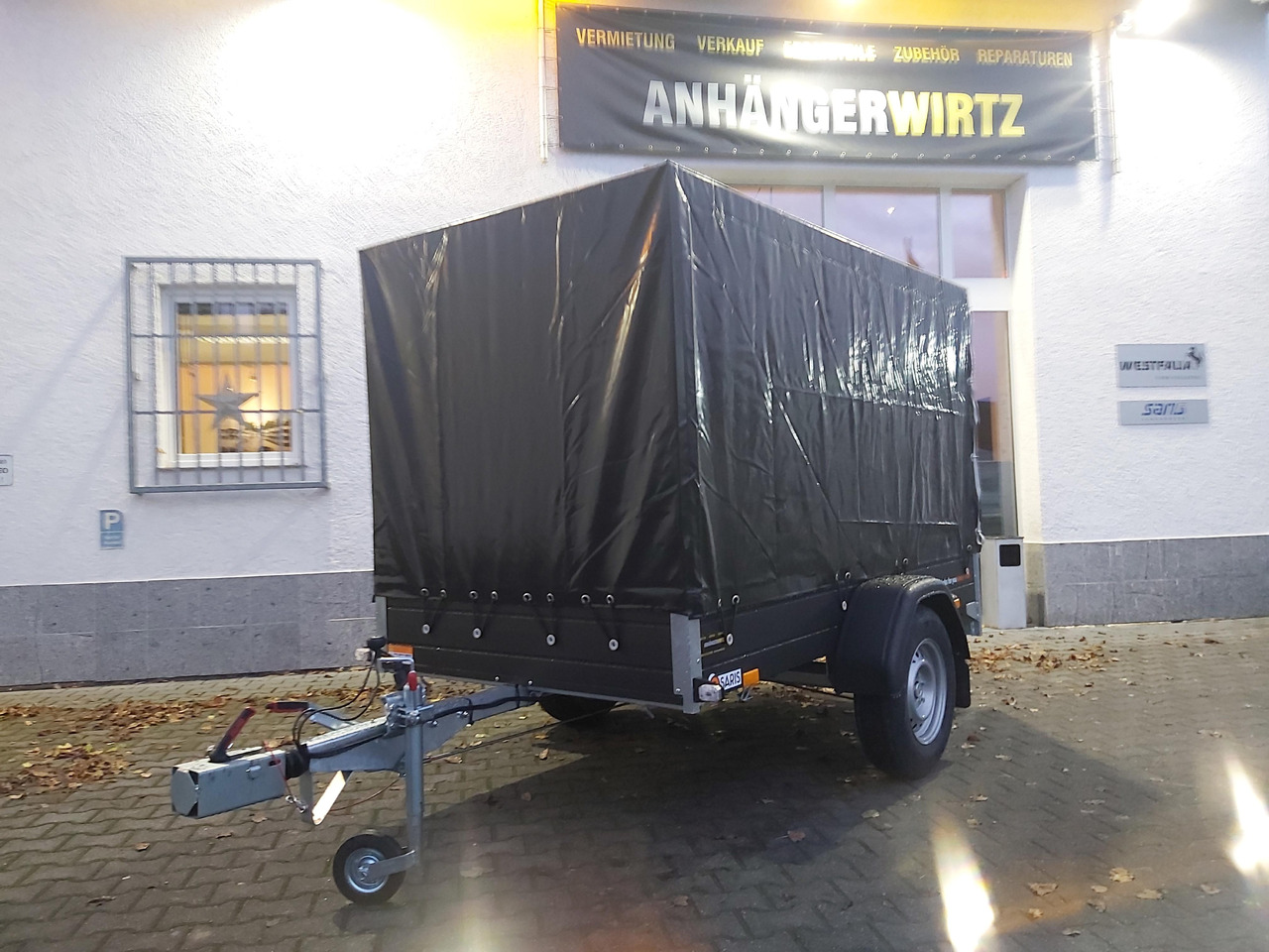 Saris Anhänger DV135 McAlu Pro MP 255x133x150cm Hochplane black (S)1350kg black deal Januar Aktio - Remolque de coche: foto 1 Saris Anhänger DV135 McAlu Pro MP 255x133x150cm Hochplane black (S)1350kg black deal Januar Aktio - Remolque de coche: foto 1