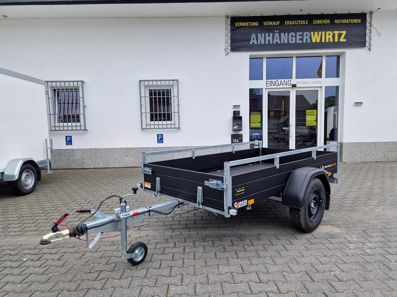 Saris Anhänger DV135 McAlu Pro MP 255x133x44cm black klappbare Vorderwand 1350kg - Remolque de coche: foto 2 Saris Anhänger DV135 McAlu Pro MP 255x133x44cm black klappbare Vorderwand 1350kg - Remolque de coche: foto 2