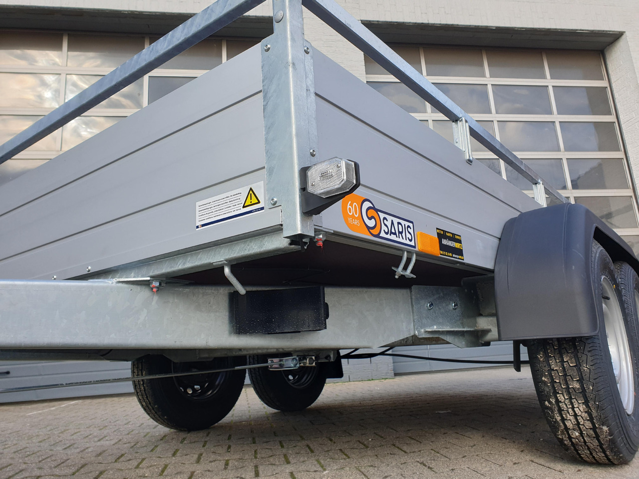 Saris Anhänger FW2700 McAlu Pro 305x153x45cm (M) 2700kg Winter online Aktion - Remolque plataforma/ Caja abierta: foto 3 Saris Anhänger FW2700 McAlu Pro 305x153x45cm (M) 2700kg Winter online Aktion - Remolque plataforma/ Caja abierta: foto 3