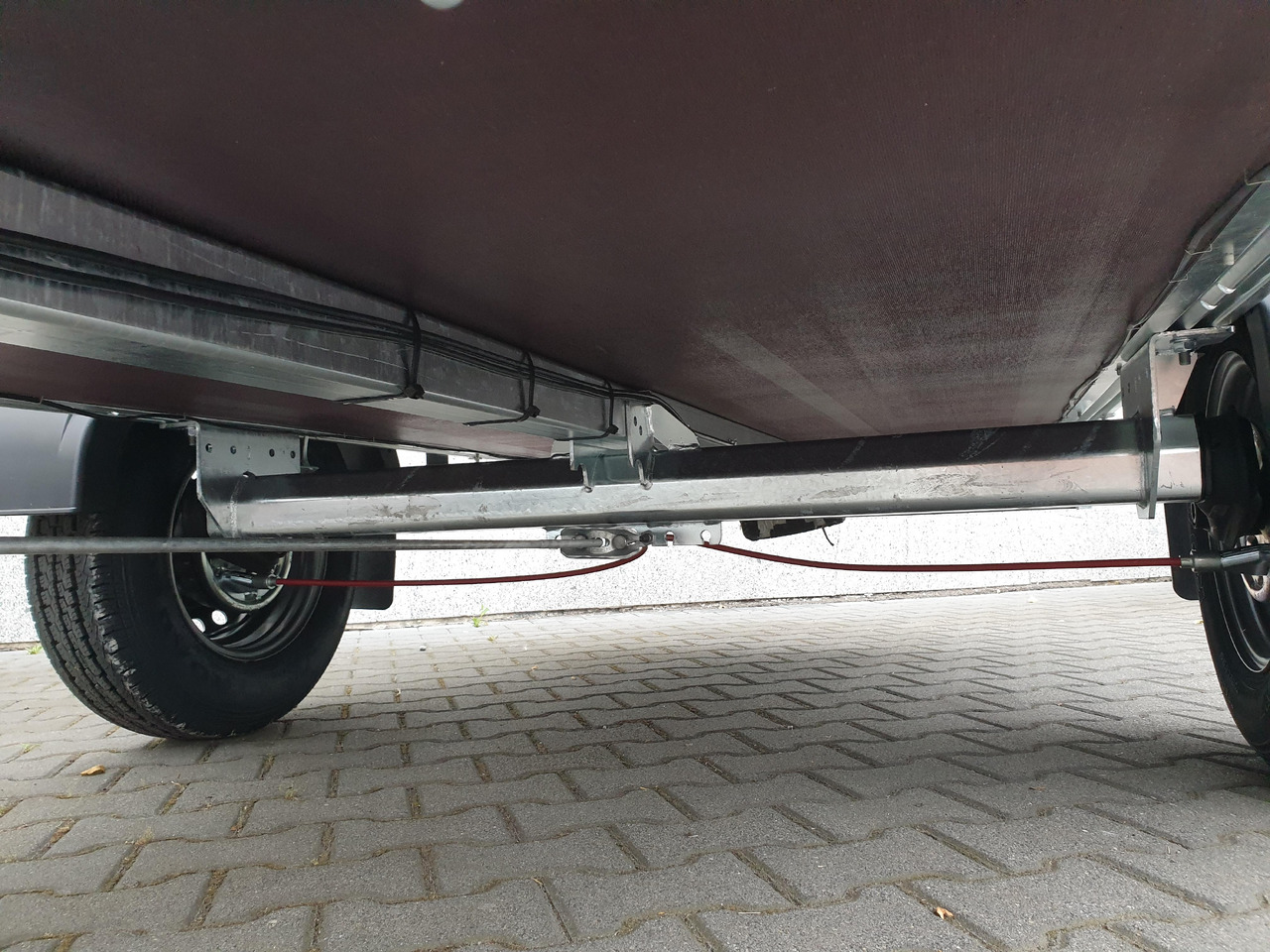 Saris BMG 135 Classic Wood 255x133x45cm (S) 1350kg Abverkauf Aktion - Remolque de coche: foto 4 Saris BMG 135 Classic Wood 255x133x45cm (S) 1350kg Abverkauf Aktion - Remolque de coche: foto 4