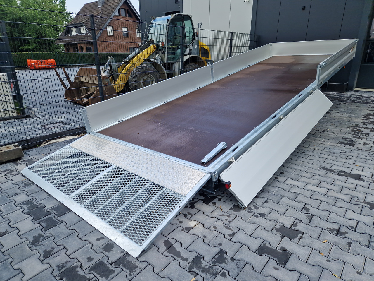Variant Maschinentransporter 3563 UX Maxi Load 620x210x30cm LED Tridem Parabel black 3500kg - Remolque porta maquinaria: foto 3 Variant Maschinentransporter 3563 UX Maxi Load 620x210x30cm LED Tridem Parabel black 3500kg - Remolque porta maquinaria: foto 3