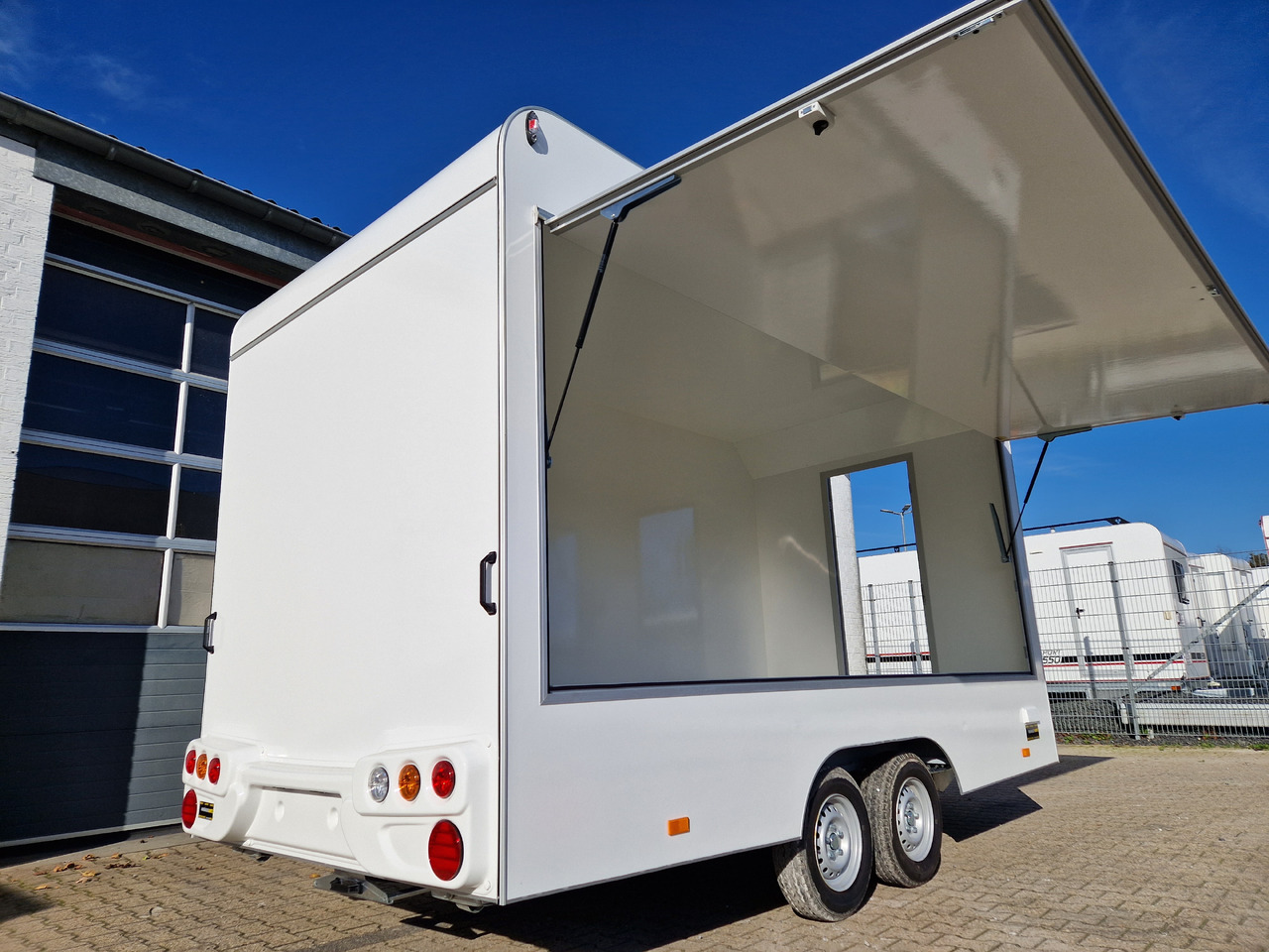 Remolque venta ambulante Verkaufsanhänger VK 420 200 aero retro 420x200x230cm Verkaufsklappe (XL) 2000kg Abverkauf Aussteller: foto 13
