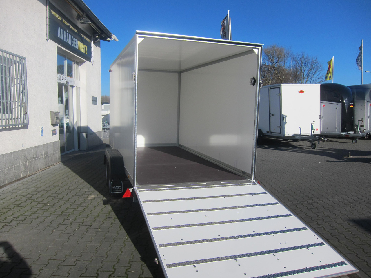 Remolque caja cerrada WM Meyer Koffer AZ 2740/185 S35 + Heckrampe 401x185x205cm (XL) 2700kg Januar Aktion Modell 2024: foto 7 Remolque caja cerrada WM Meyer Koffer AZ 2740/185 S35 + Heckrampe 401x185x205cm (XL) 2700kg Januar Aktion Modell 2024: foto 7