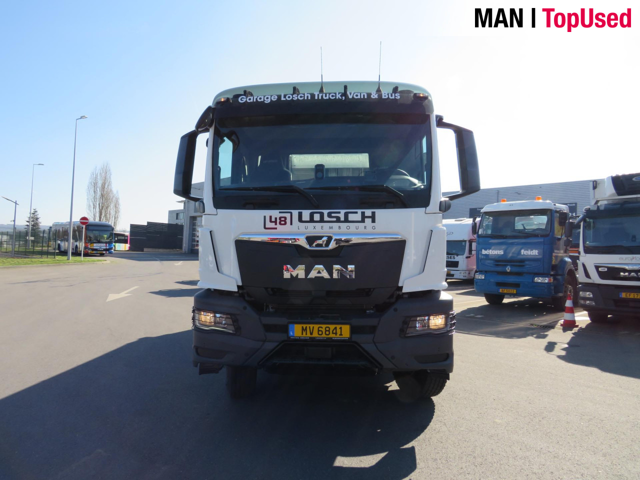 MAN TGS 41.480 8x4 BB CH Schmitz Muldenkipper Retarder - Camión volquete: foto 2 MAN TGS 41.480 8x4 BB CH Schmitz Muldenkipper Retarder - Camión volquete: foto 2