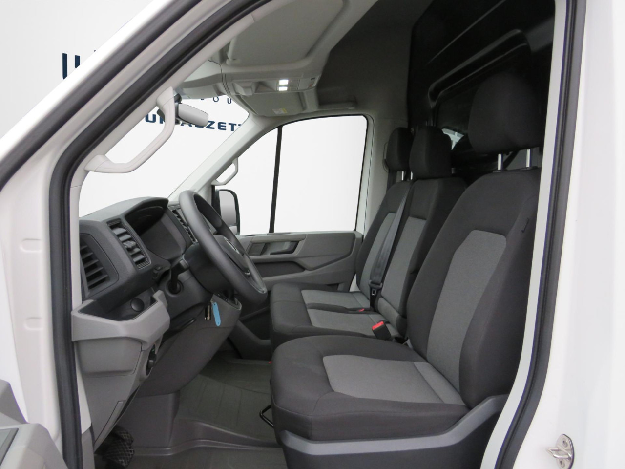 VOLKSWAGEN Crafter 35 L3H3 Kasten 4MOTION Navi ZV - Furgón: foto 3 VOLKSWAGEN Crafter 35 L3H3 Kasten 4MOTION Navi ZV - Furgón: foto 3