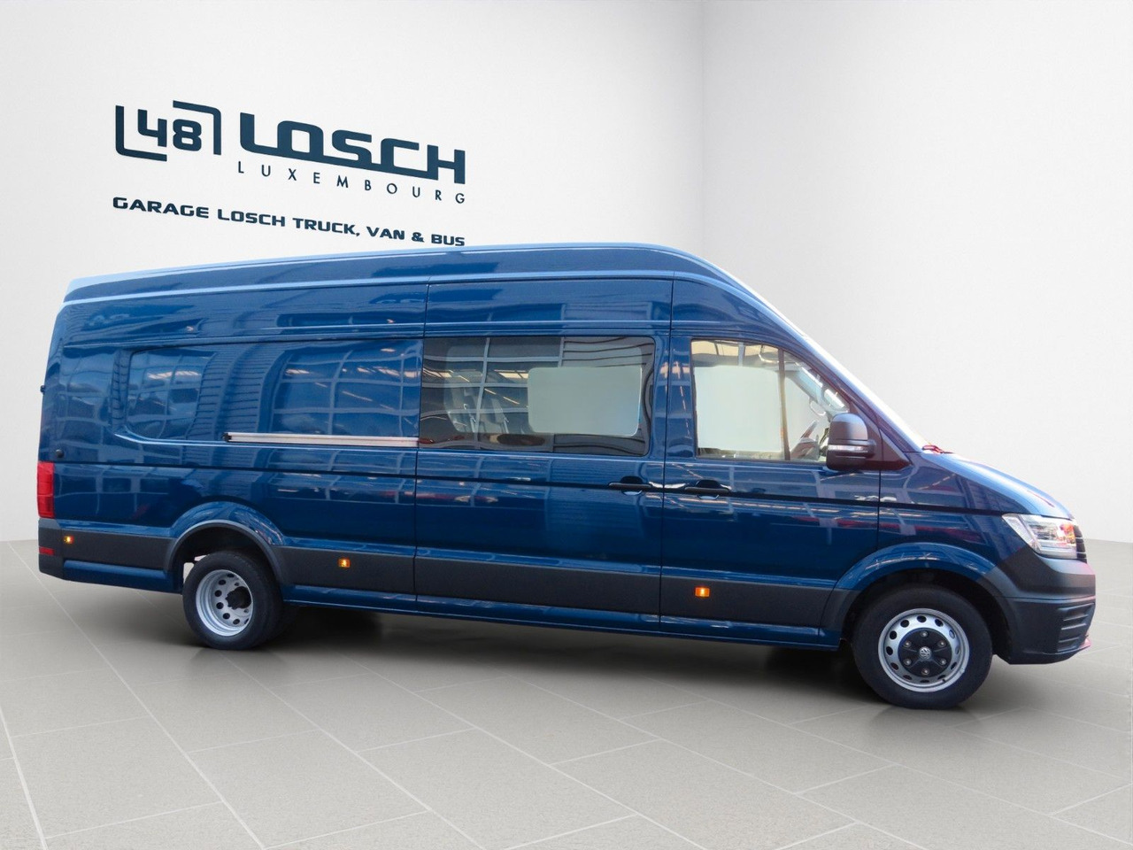 Volkswagen Crafter 55 Doka Extralang mit Superhochdach Volkswagen Crafter 55 L5 Superhochdach Doka BOTT-Ausbau - Furgón, Furgoneta combi: foto 4 Volkswagen Crafter 55 Doka Extralang mit Superhochdach Volkswagen Crafter 55 L5 Superhochdach Doka BOTT-Ausbau - Furgón, Furgoneta combi: foto 4
