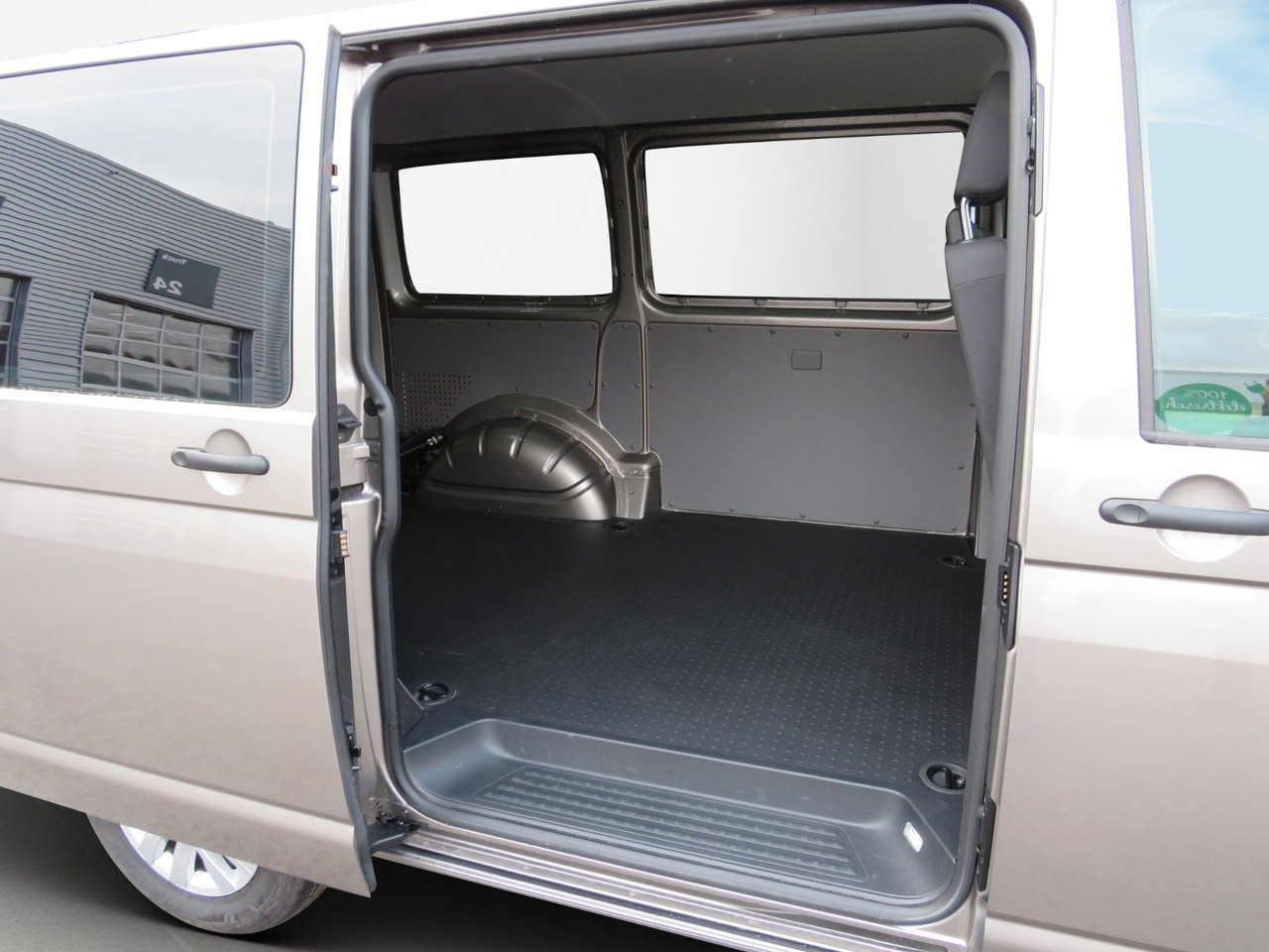 Furgoneta pequeña Volkswagen T6.1 Transporter Trendline 2.0 TDI Kasten: foto 11