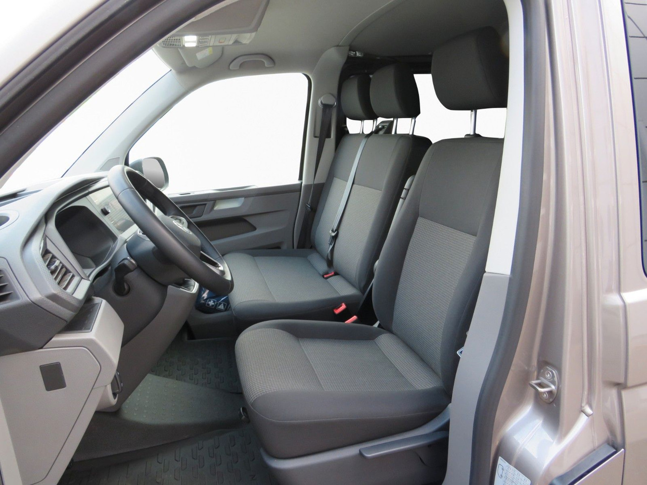 Furgoneta pequeña Volkswagen T6.1 Transporter Trendline 2.0 TDI Kasten: foto 7
